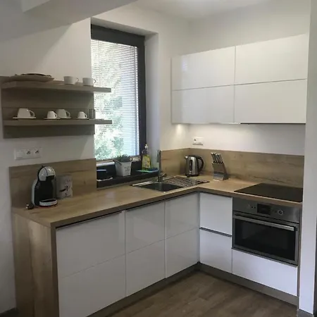 Lomnička - - Krásny Výhľad Na Vysoké Tatry *